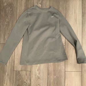 women’s grey workout shirt